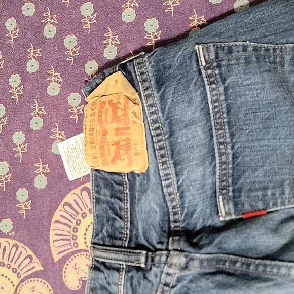 Levi's 501 Button - Picture 4 of 7